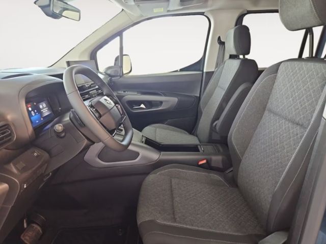 Fahrzeugabbildung Opel Combo Life XL behindertengerecht Rollstuhlrampe