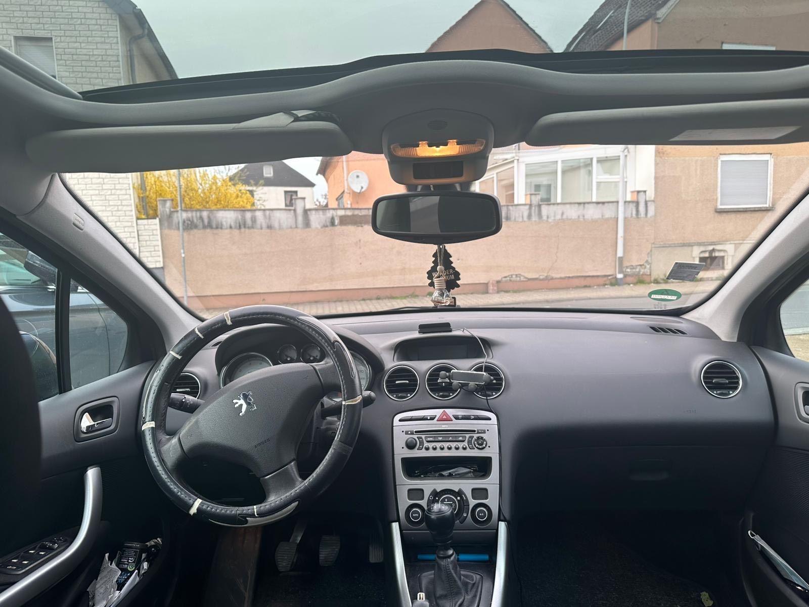 Peugeot 308 2008 — photo 7