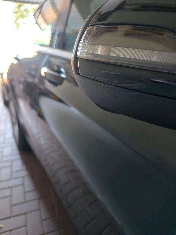 Image of Mercedes-Benz GLC 220