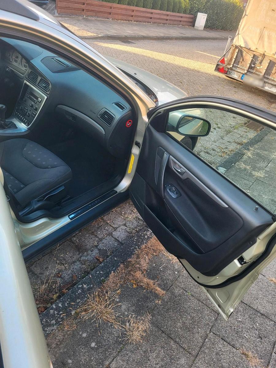 Volvo V70 2005 — photo 7