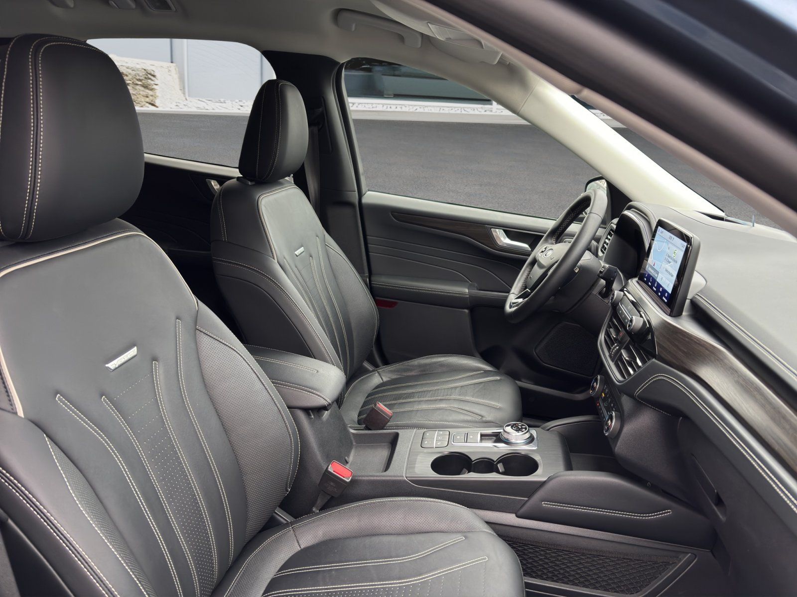 Fahrzeugabbildung Ford Kuga Plug-In Hybrid Vignale