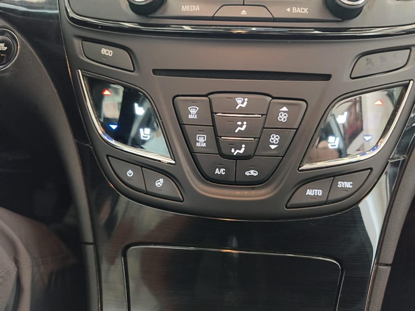Opel Insignia A Sports Tourer ACC*Leder*Digital-Tacho