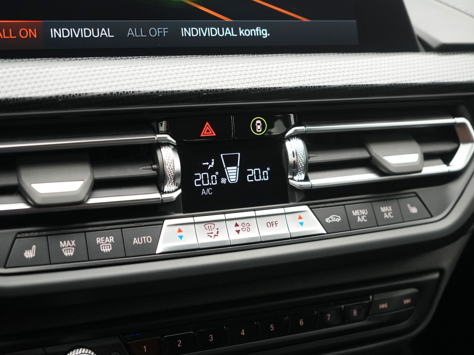 BMW 120 i Sport Line CARPLAY+LIVEPROF+TLEDER+KEYLESS foto 11