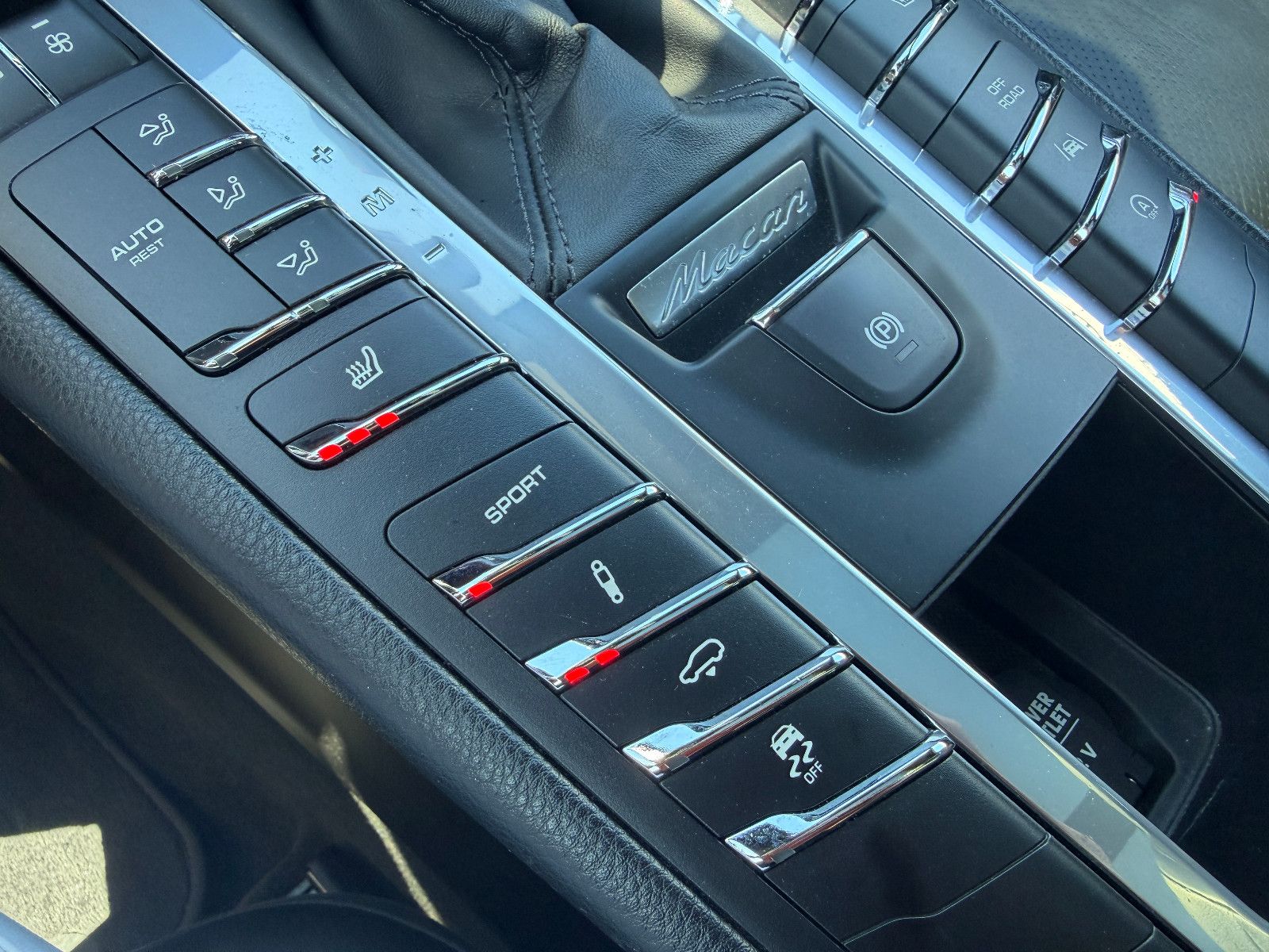 Fahrzeugabbildung Porsche Macan S Diesel/PANO/APPLE/NAVI/PDC/TEMPOMAT/SHZ
