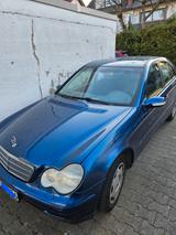 Mercedes-Benz C 180 CLASSIC Classic - Mercedes-Benz C 180: Classic