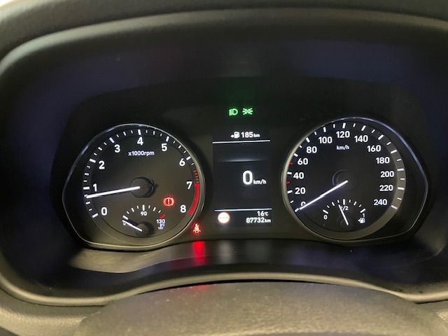 Fahrzeugabbildung Hyundai i30 cw Premium LED totWinkelASS DAB Tempomat