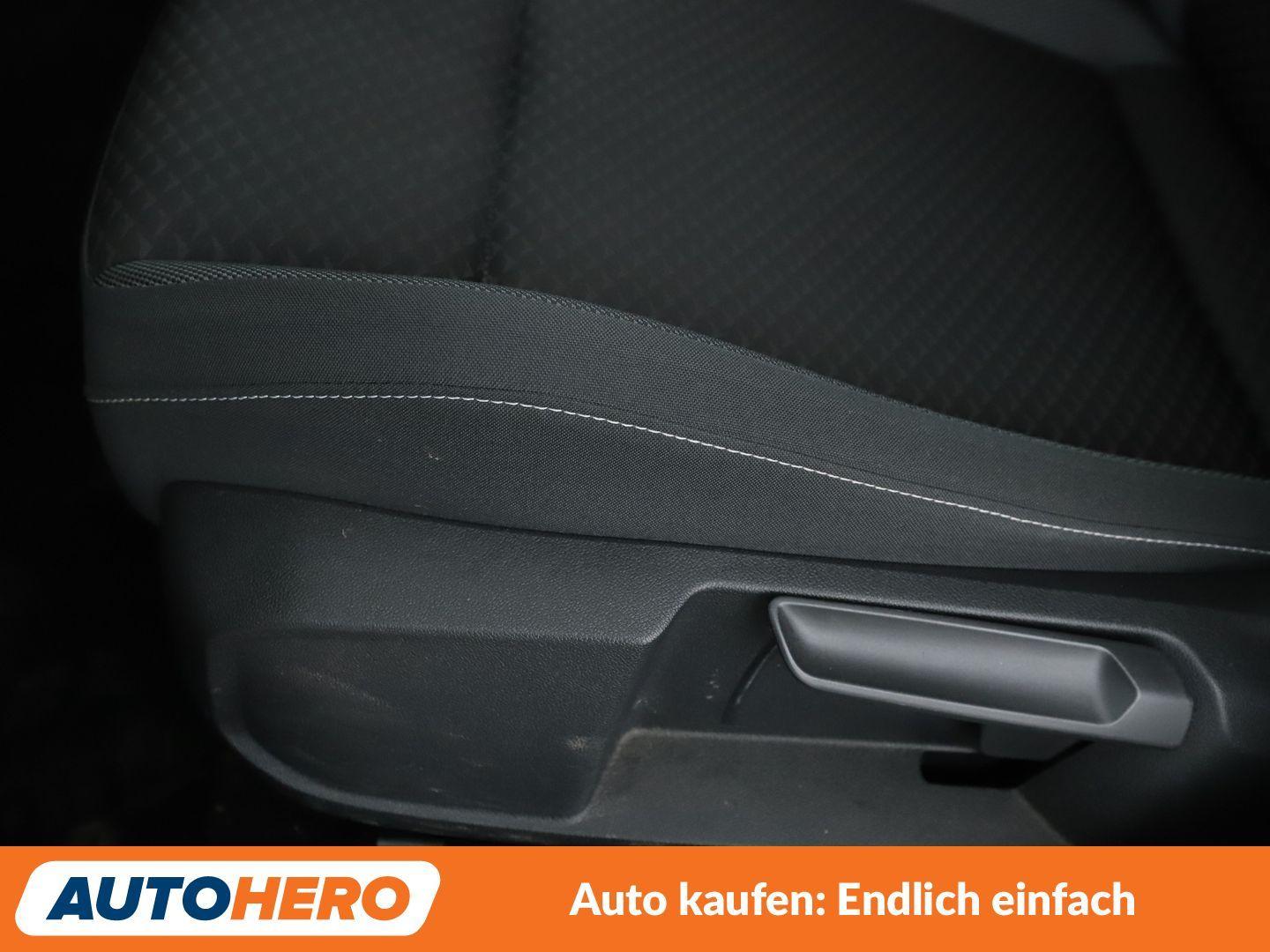 Volkswagen Golf VIII 1.5 TSI ACT Active*NAV*ACC*PDC*SHZ*BT*, миниатюра 27