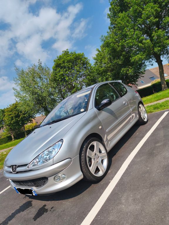 Peugeot 206
