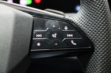 Fahrzeugverkauf 14 Audi A5 Avant TDI 150 kW S-Line Black Matrix Display