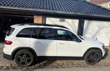 Mercedes-Benz GLB 220 d 4MATIC DCT - AMG Line+NIGHT+PANO+MEMOR - Mercedes-Benz GLB 220 mit Diesel-Antrieb: Schiebedach