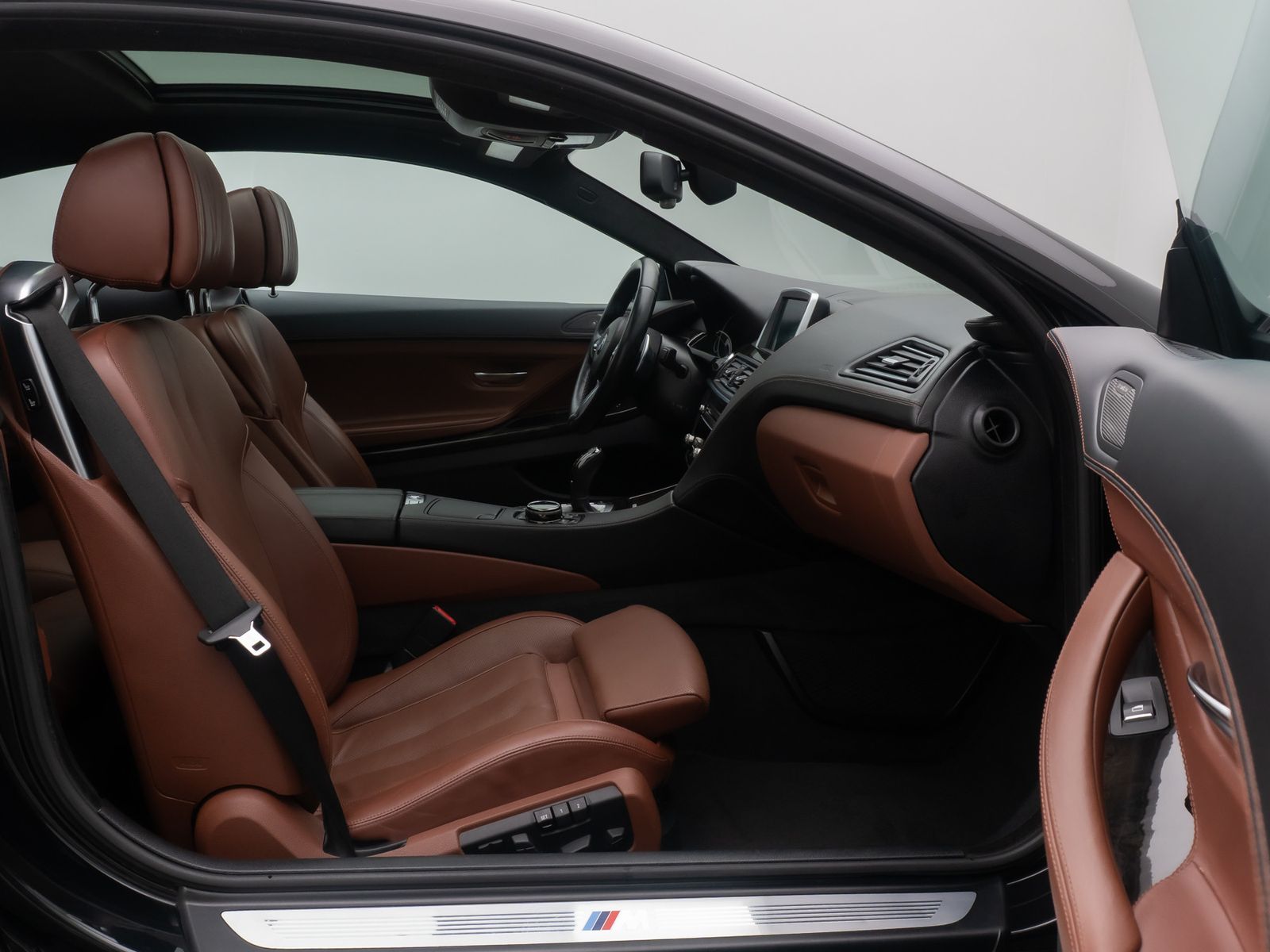 Fahrzeugabbildung BMW 640i xD Coupé M Sport H/K Kamera HUD SoftCl 19"