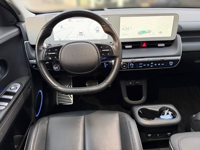 Fahrzeugabbildung Hyundai IONIQ 5 Uniq Elektro 4WD +LEDER+LED+PDC+RFK+KLIM