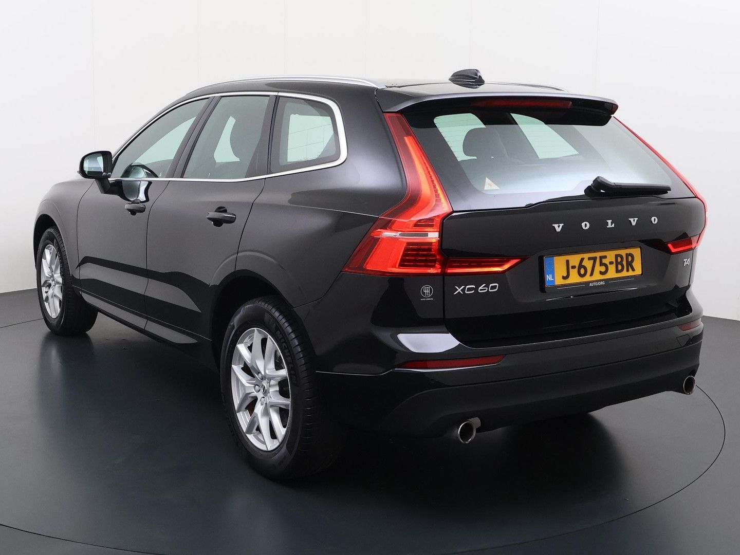 Volvo XC60 2.0 T4 Momentum Pro NL Auto | 1e besitzer | imagem 2