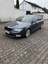 Skoda Superb 1.8TSI DSG SteuerkNeu,Cam,Pdc,Sitzh,Temp