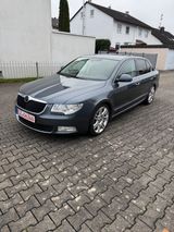 Skoda Superb 1.8TSI DSG Elegance Camera,Pdc,Sitzh,Temp