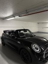 MINI Cooper S Cabrio Sidewalk Edition - schwarze MINI Cooper S Cabrio