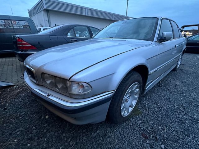 BMW 740i Xenon Leder