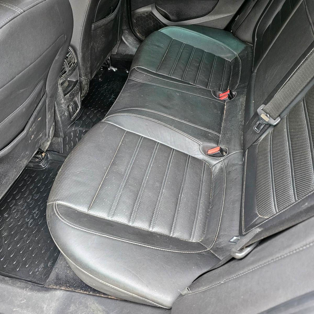 Opel Insignia 2010 — photo 13