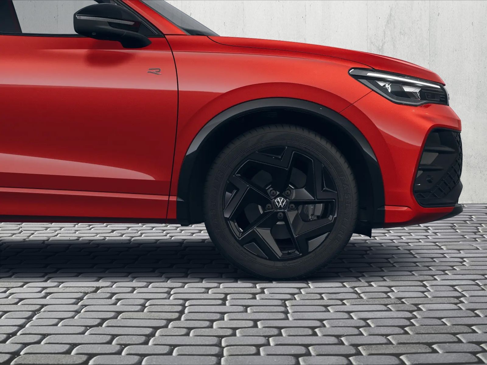 Tiguan 2.0 TSI 4M R-LINE *STDHZG*AHK*DCC*