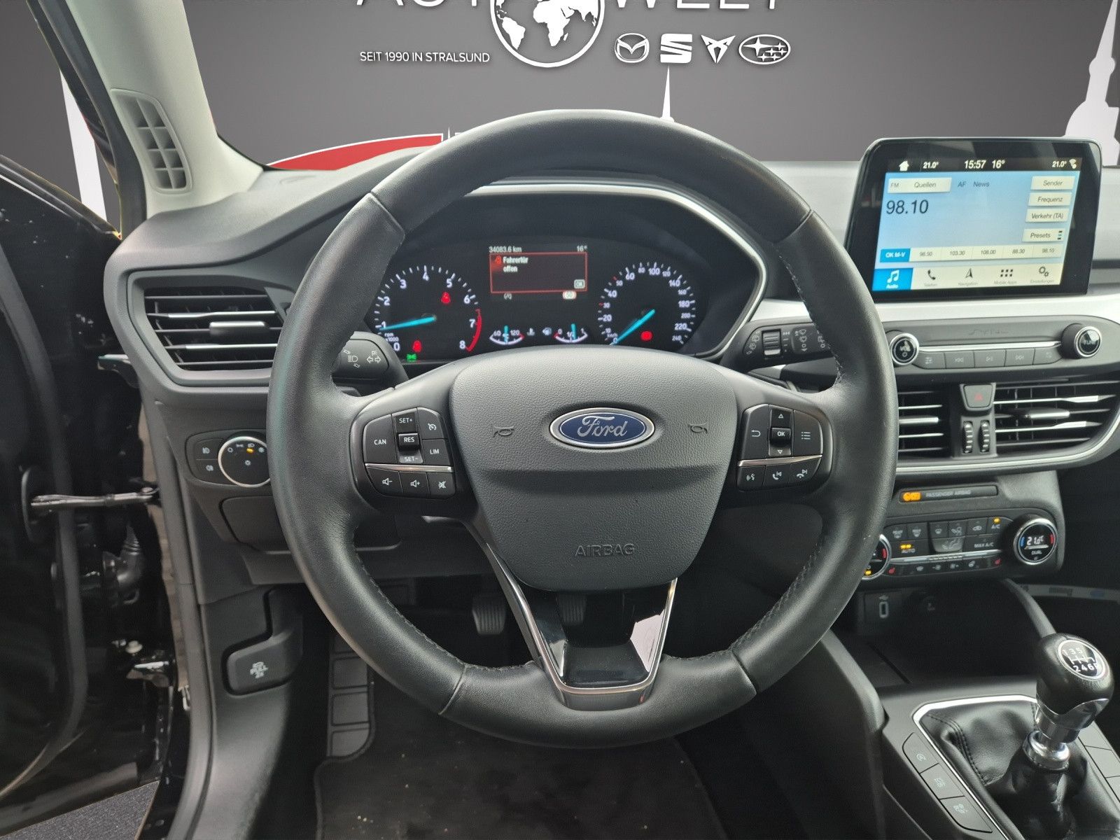 Fahrzeugabbildung Ford Focus 1.0 Cool&Connect/LED/SHZ/FSHZ/NAVI/PDC
