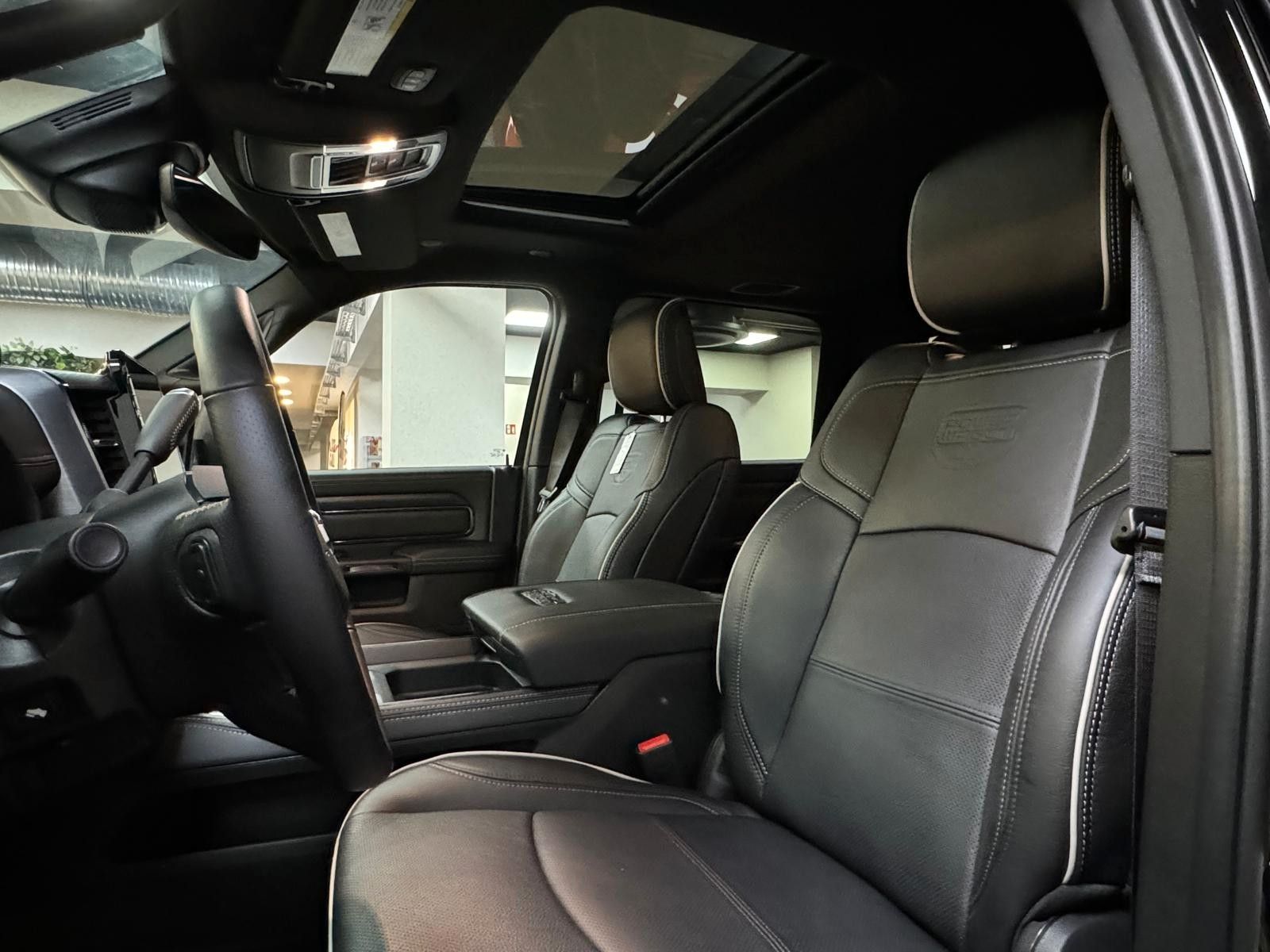 Fahrzeugabbildung Dodge 2500 AEV POWERWAGON OFF ROAD 6.4L-V8 39"-WINDE