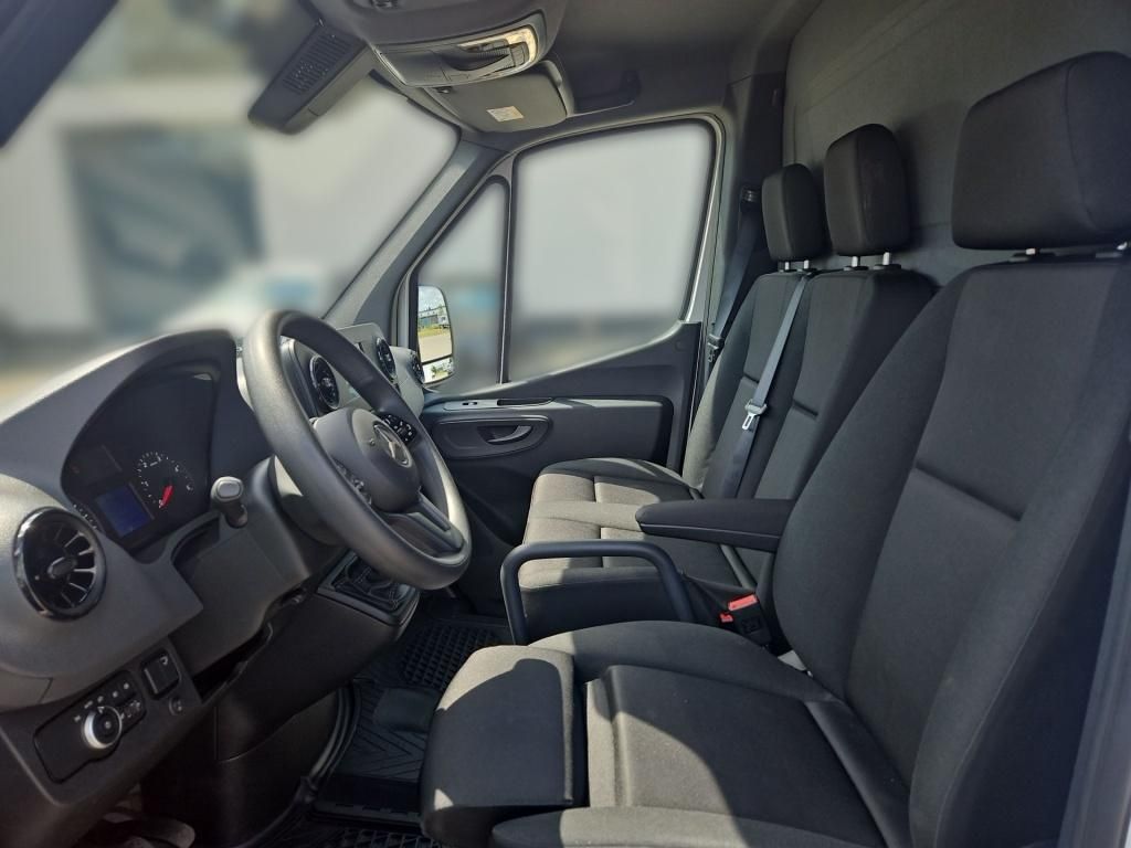 Fahrzeugabbildung Mercedes-Benz Sprinter 317 Koffer LBW 4.325 Navi RFK SHZ Klima