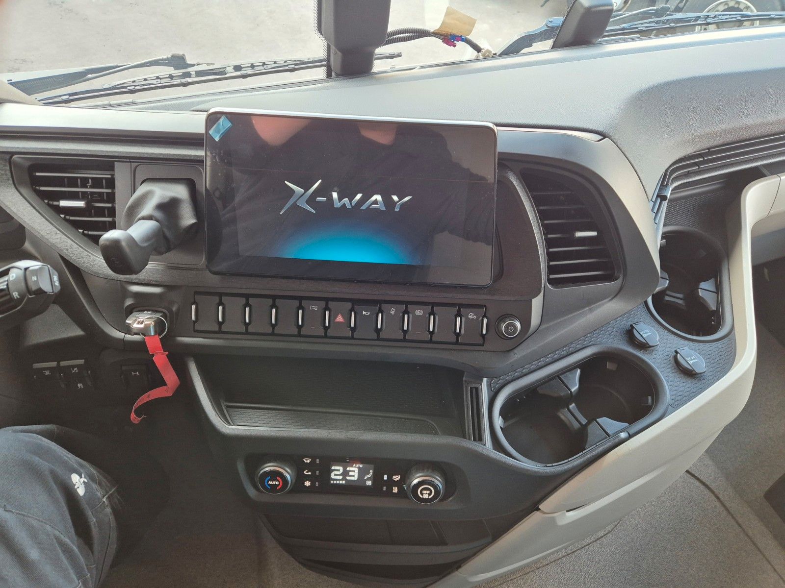 Fahrzeugabbildung Iveco X-Way AS440X50T/P ON+ Hydraulik Intarder Cam