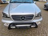 Mercedes-Benz Mercedes ML320 W163 - Mercedes-Benz ML 320 aus 2001