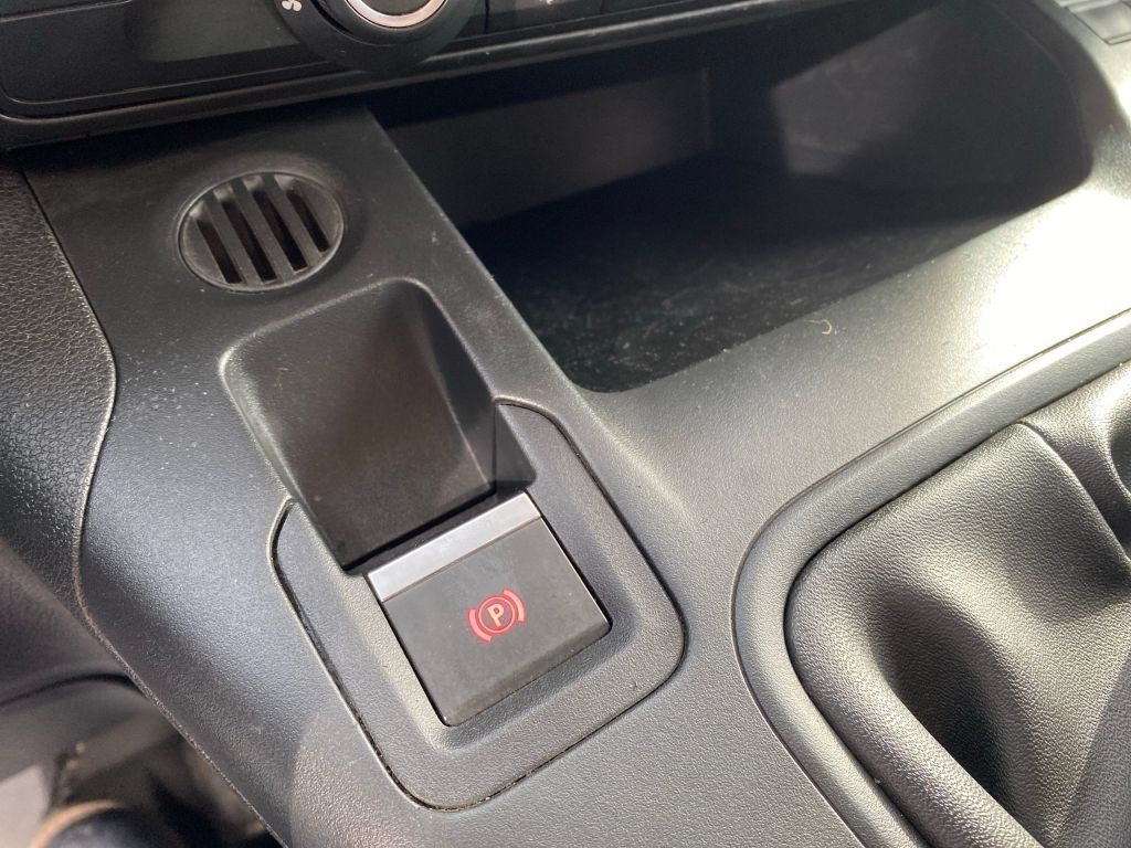 Fahrzeugabbildung Citroën Berlingo 1.5 Diesel 100 M S&S Club *AZV*Sitzh*PD