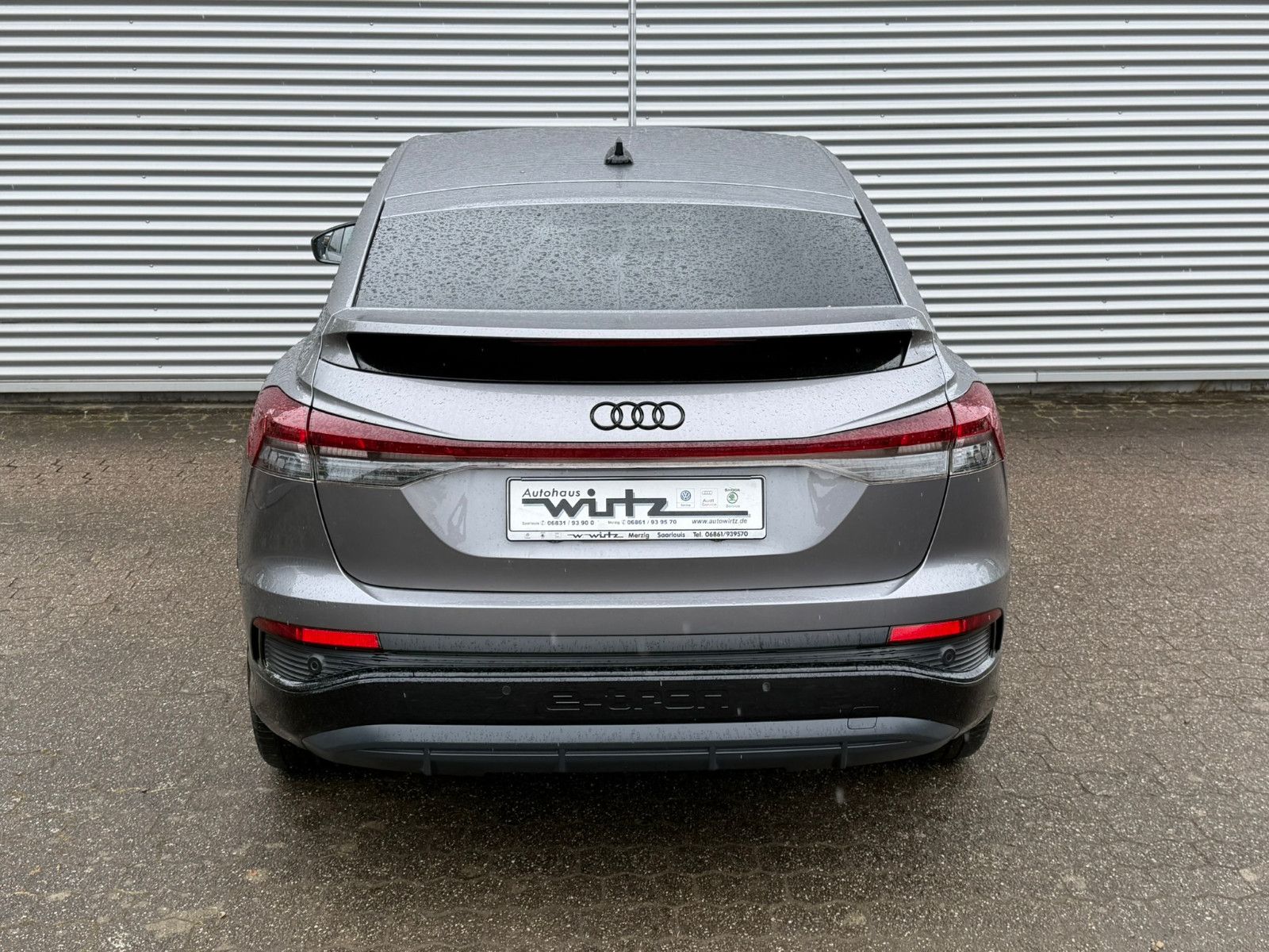 Fahrzeugabbildung Audi Q4 e-tron Sportback 50 Edition One quattro 220KW