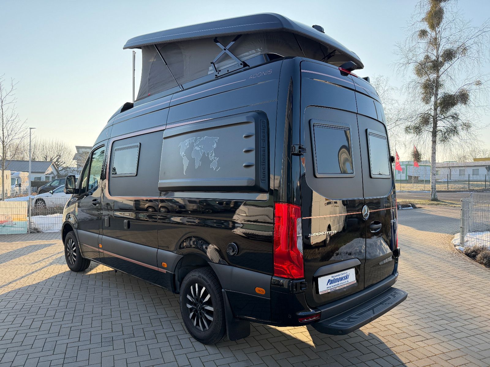 Fahrzeugabbildung Robeta Adonis - Luxus Campervan Aufstelldach