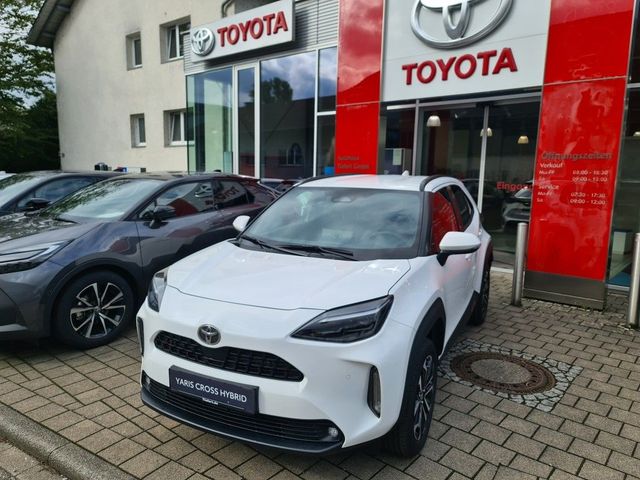 Toyota Yaris Cross Hybrid 130 1.5 VVT-i AWD-i Team Deut