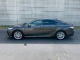 Toyota Camry Hybrid Executive 1.Besitz*Erst 23000 Km* - Toyota Camry Gebrauchtwagen in Berlin