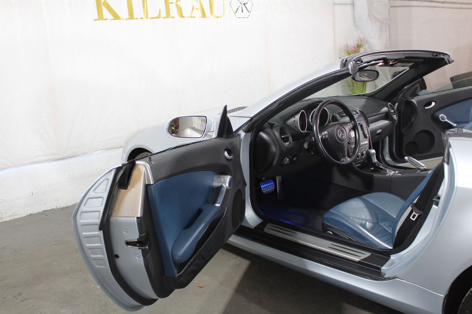 MERCEDES-BENZ 350 SLK V6 Roadster Cabrio DAB+SHZ Nackenheizung