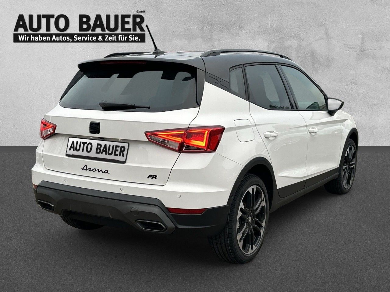 Fahrzeugabbildung SEAT Arona FR Black Edition 1.0 TSI 116 PS 7-Gang-DSG - mit KI generiert/bearbeitet