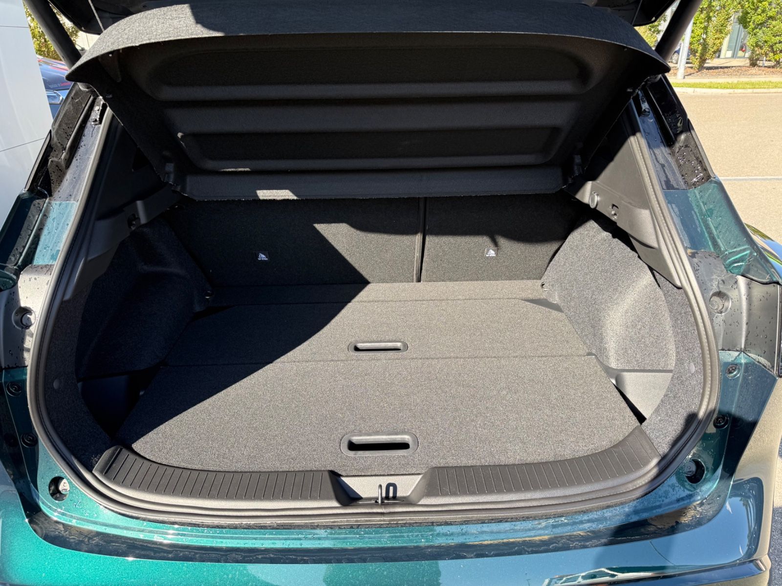 Fahrzeugabbildung Nissan Qashqai N-Design e-Power - Alcantara