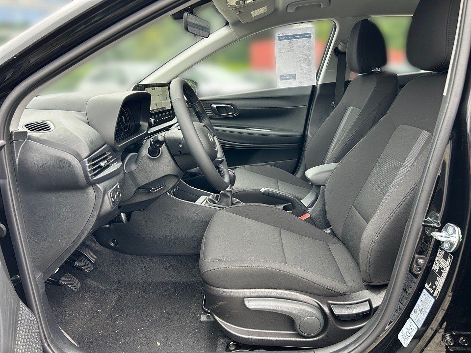 Fahrzeugabbildung Hyundai i20 MY25 1.0T TREND KOMF-P TZ KEYLESS+NAV+KAMERA