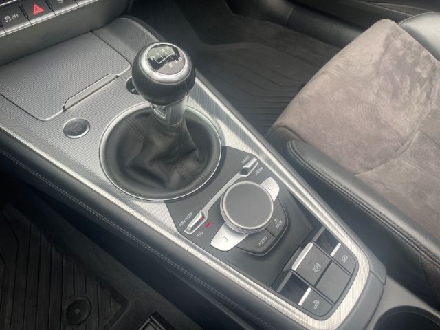 Fahrzeugabbildung Audi TT 2.0 TFSI Roadster Navi, Alcantara, Sitzheizun