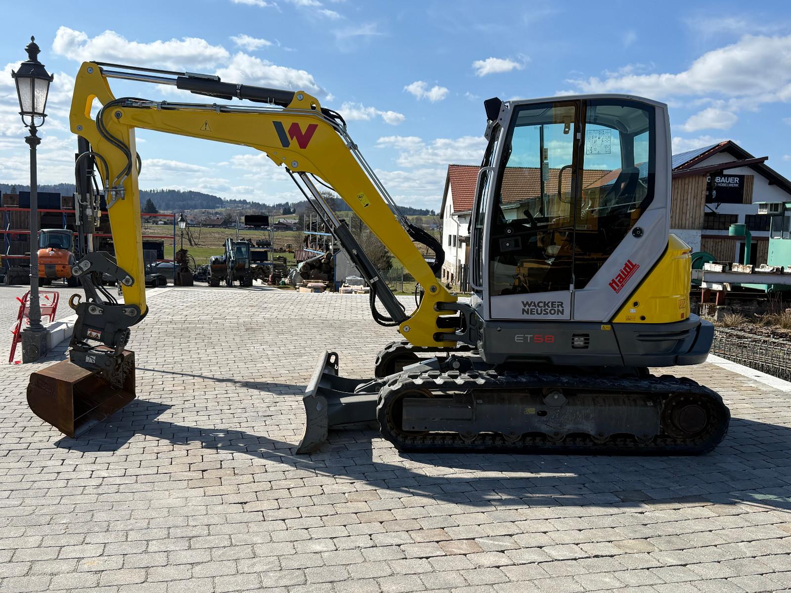 Wacker ET 58 mit Powertilt
