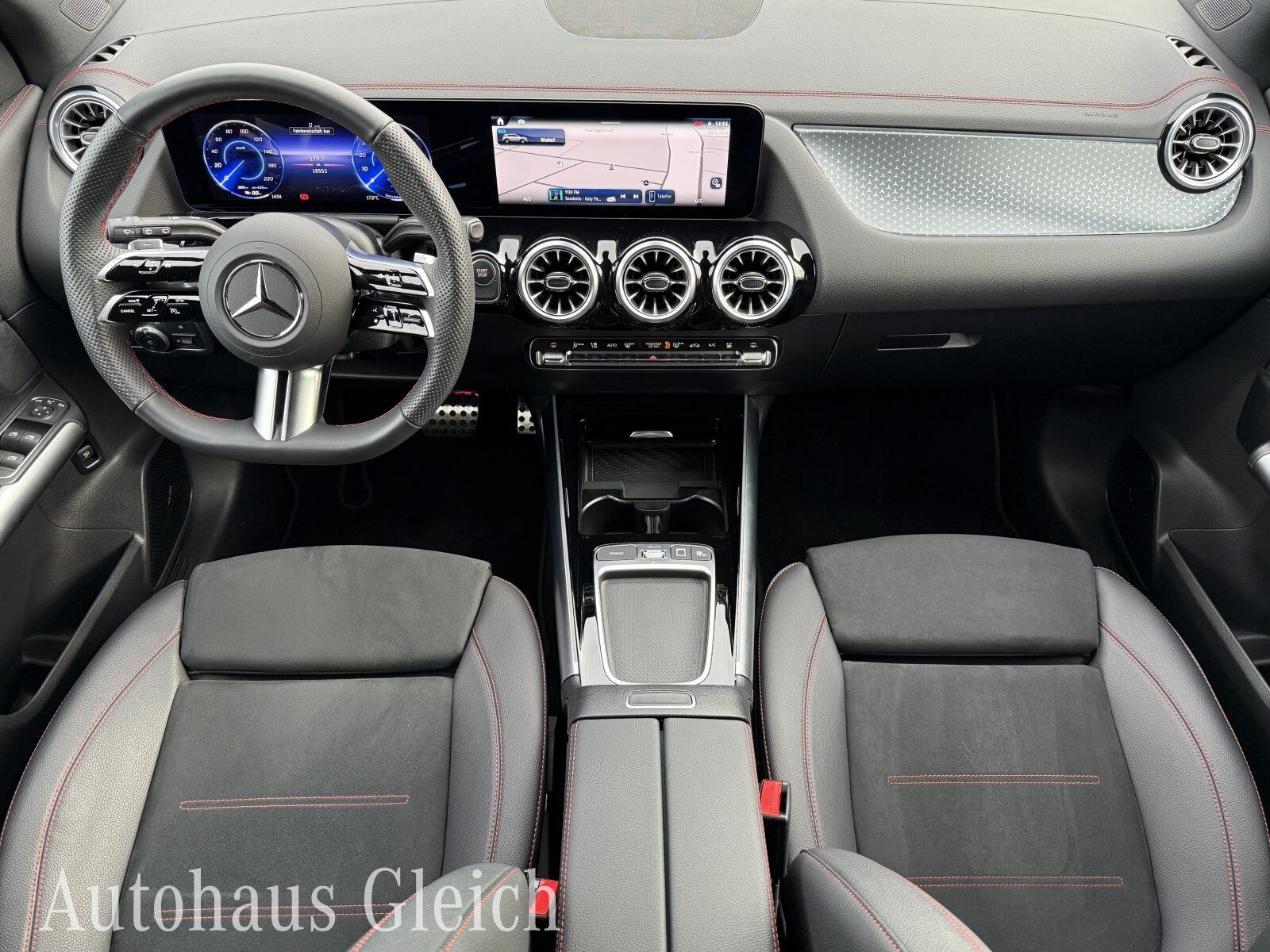 Fahrzeugabbildung Mercedes-Benz EQA 350 AMG Line 4Matic Navi/KEYLESS-Go-Paket/LE