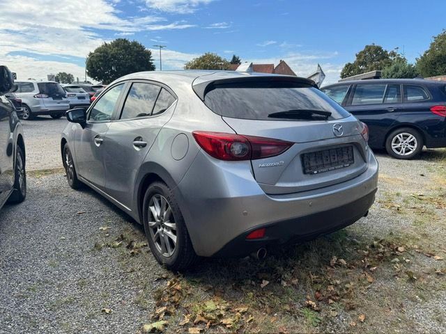 Mazda 3 Lim. Center-Line