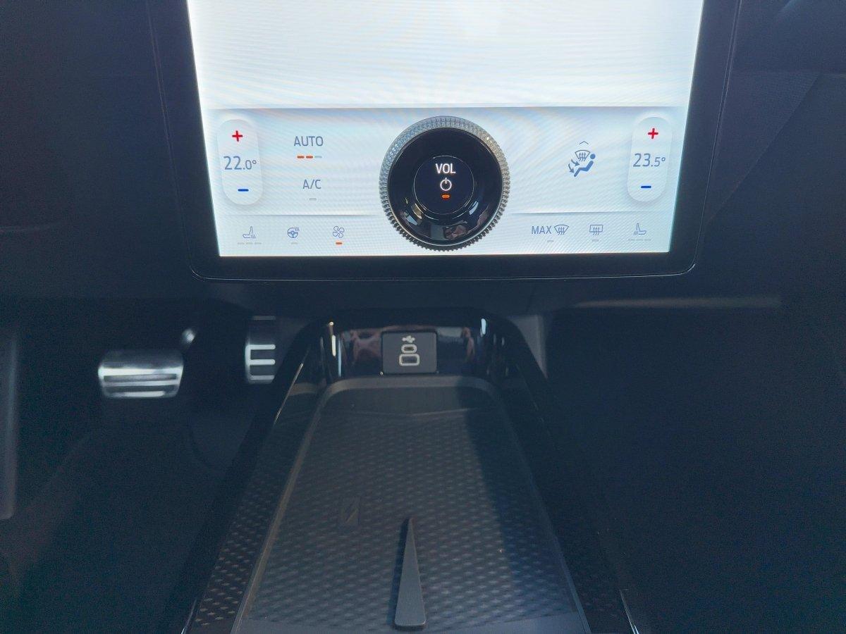 Ford MUSTANG MACH-E Premium LED+360°+Glasdach+Navi