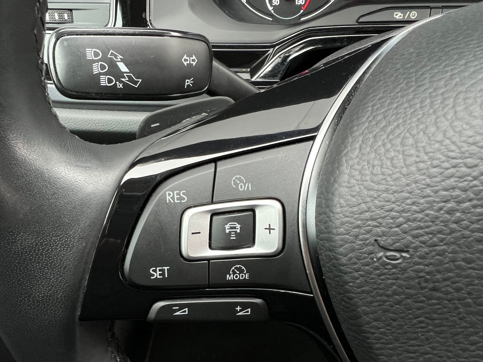 Fahrzeugabbildung Volkswagen Polo IQ.DRIVE 1.0 TSI *AppConnect, Tempomat, Sit