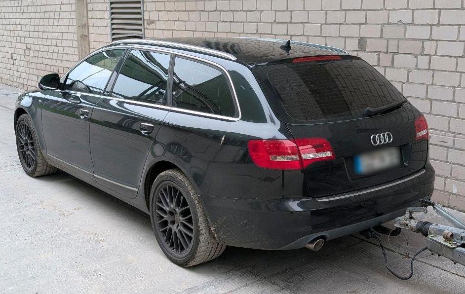 Audi Quattro 2010 — photo 14