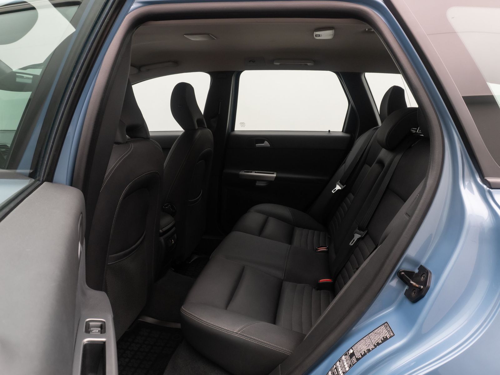 Fahrzeugabbildung Volvo V50 2.0 D Momentum BiXenon AHK HiFi Alarm Tempom