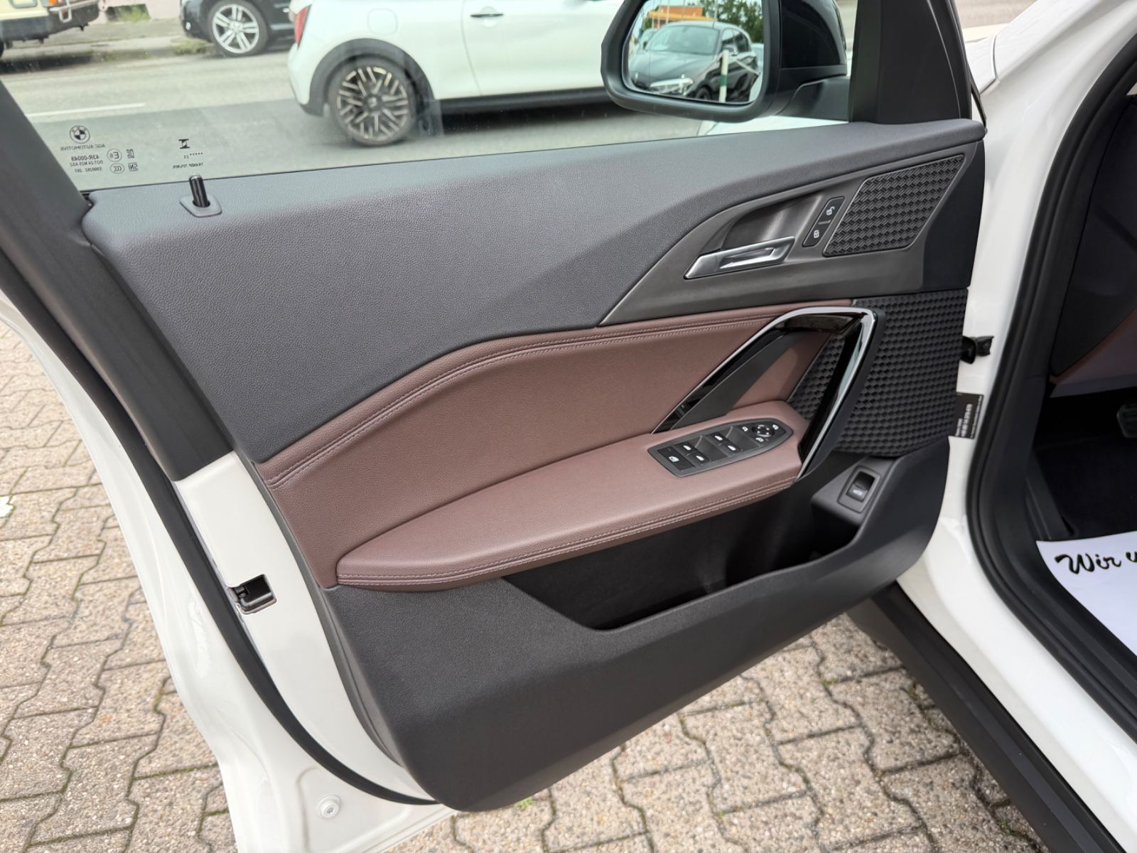Fahrzeugabbildung BMW X1 23 d xDrive PANO TOTWINKEL KAMERA LEDER LED