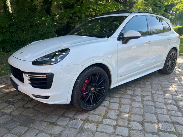 Porsche Cayenne GTS Chrono Pano*Spur*ACC*Softc*Kamera