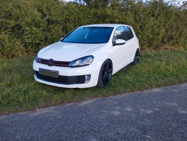 Volkswagen Golf 2.0 TSI DSG GTI Xenon 