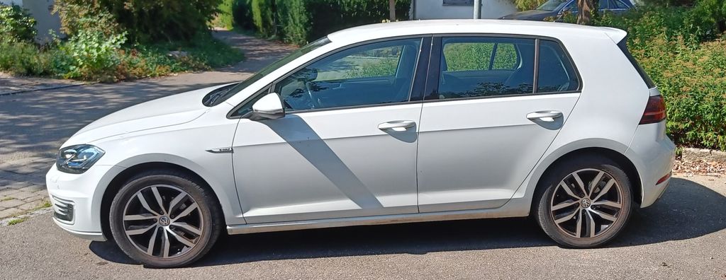 Image of Volkswagen Golf