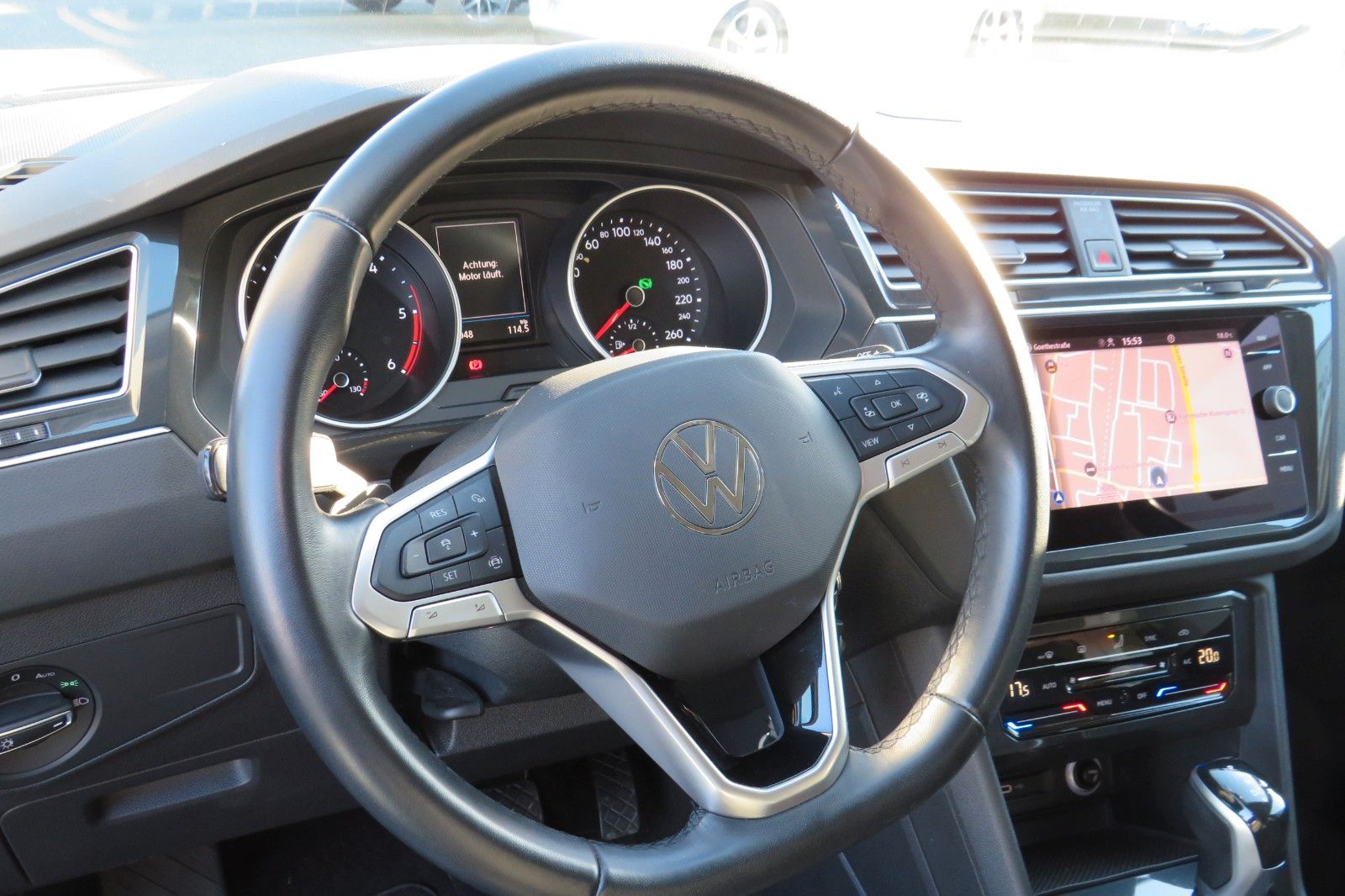 Fahrzeugabbildung Volkswagen Tiguan Life TDI DSG AHK NAVI KAMERA LED ACC GJ